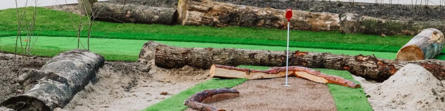 Minigolf camping bakkum 1