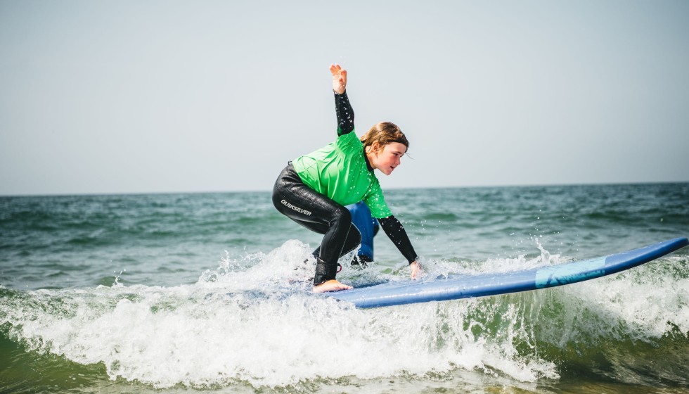 DJUS Quiksilver surfschool  surflessen strand golven